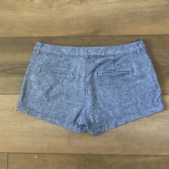 Old Navy Chambray Shorts - Picture 2 of 2